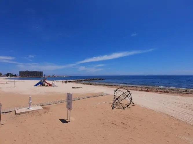 Amazing Penthouse On The Beach, Sea Views, Wifi, Airconditioning And Parking Torrevieja Bagian luar foto